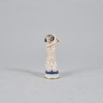 1534 3130 FIGURINE